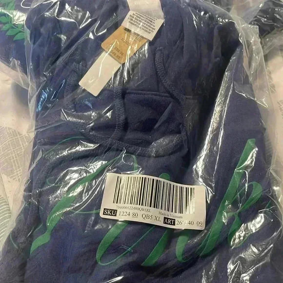 Victoria’s Secret pink Everyday Fleece Cropped Hooded sweatshirt blue 🆕 - Picture 5 of 8